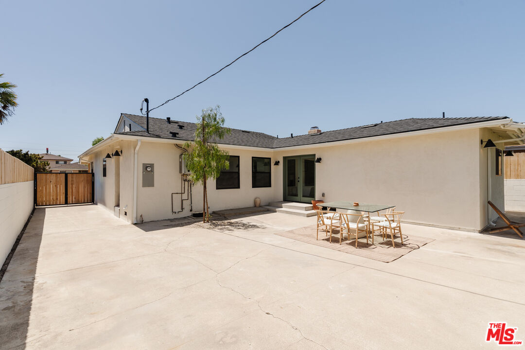 3840 S Norton Ave
