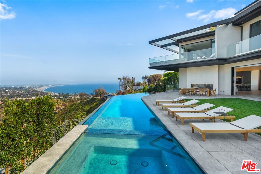 766 Paseo Miramar