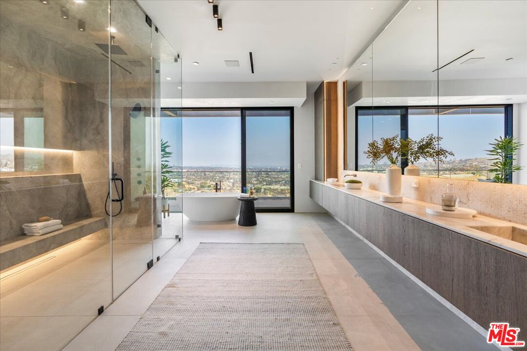766 Paseo Miramar