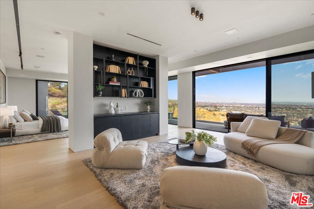 766 Paseo Miramar