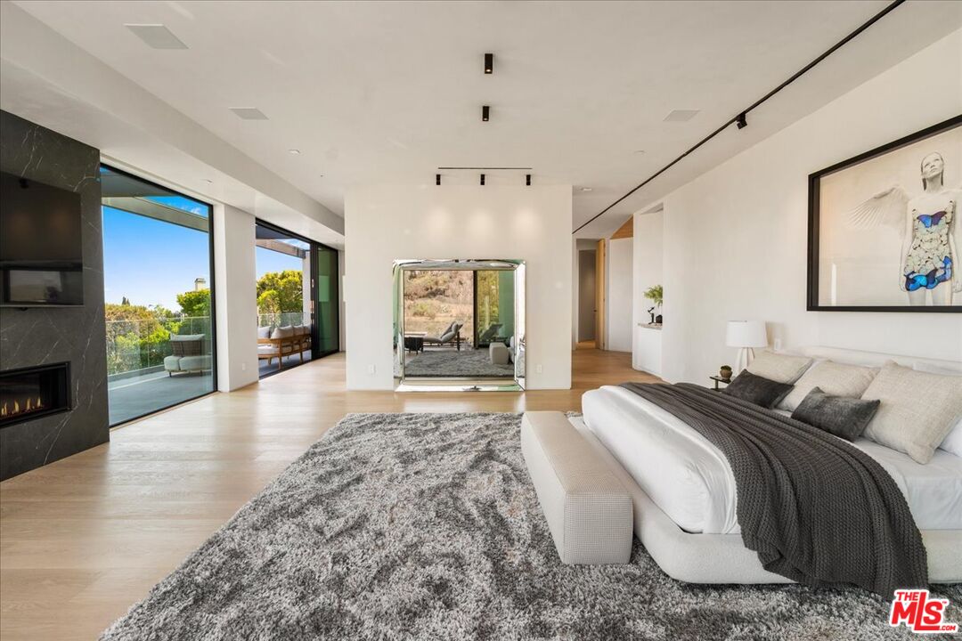 766 Paseo Miramar