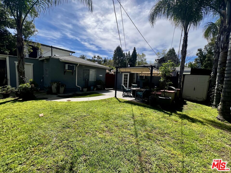 364 N San Vicente Blvd Unit: C