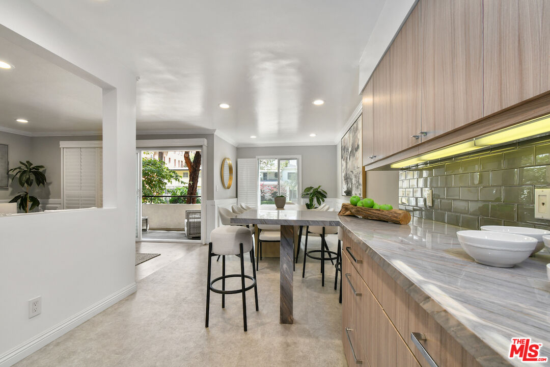 225 S Tower Dr Unit: 101