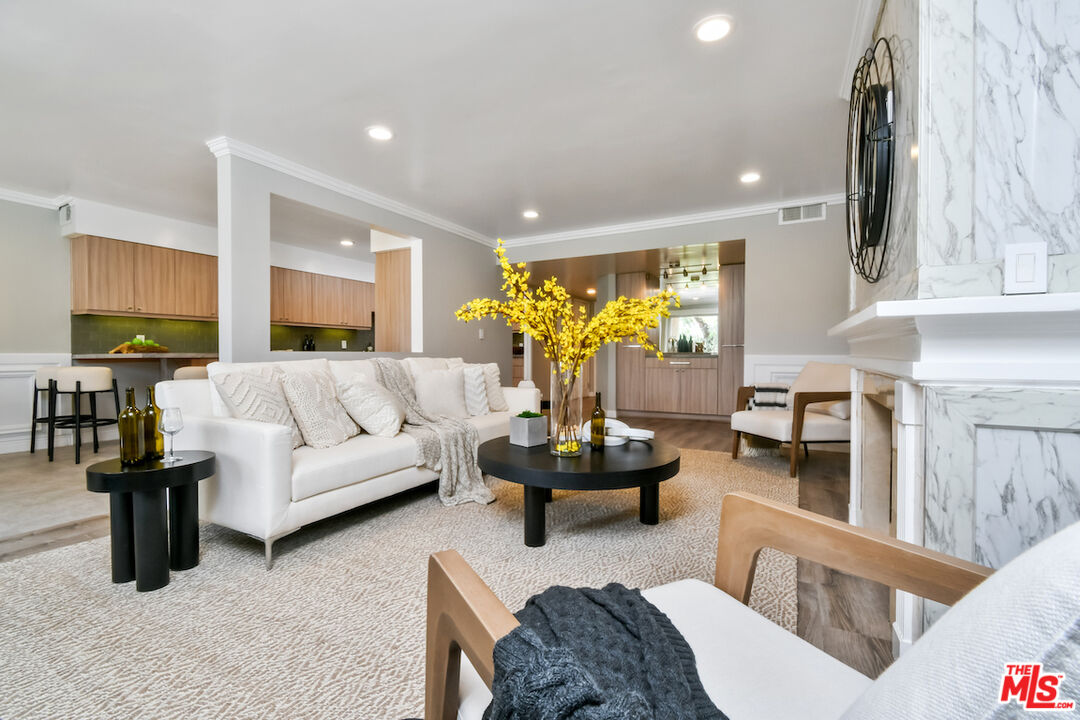 225 S Tower Dr Unit: 101