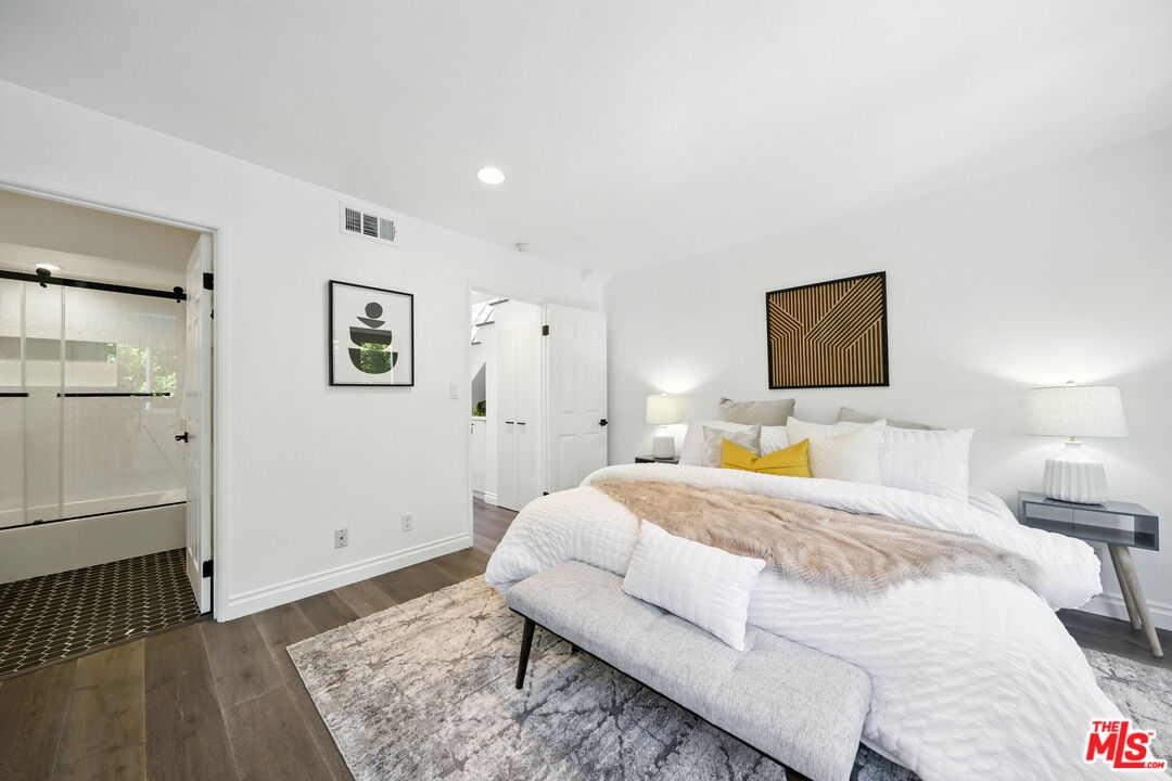 2454 4th St Unit: 4