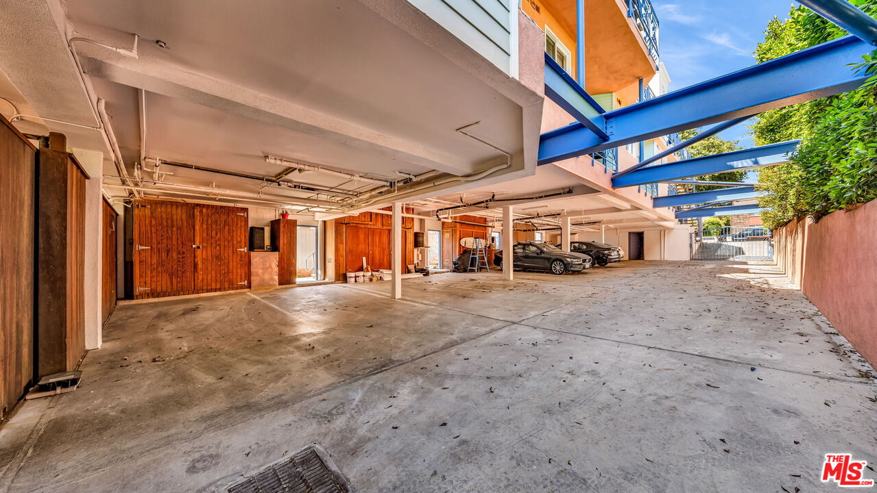 2454 4th St Unit: 4