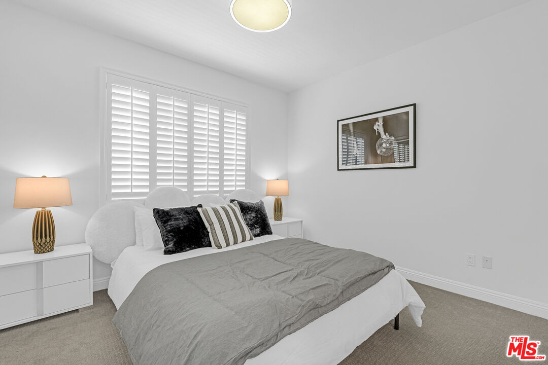 143 N Arnaz Dr Unit: 304