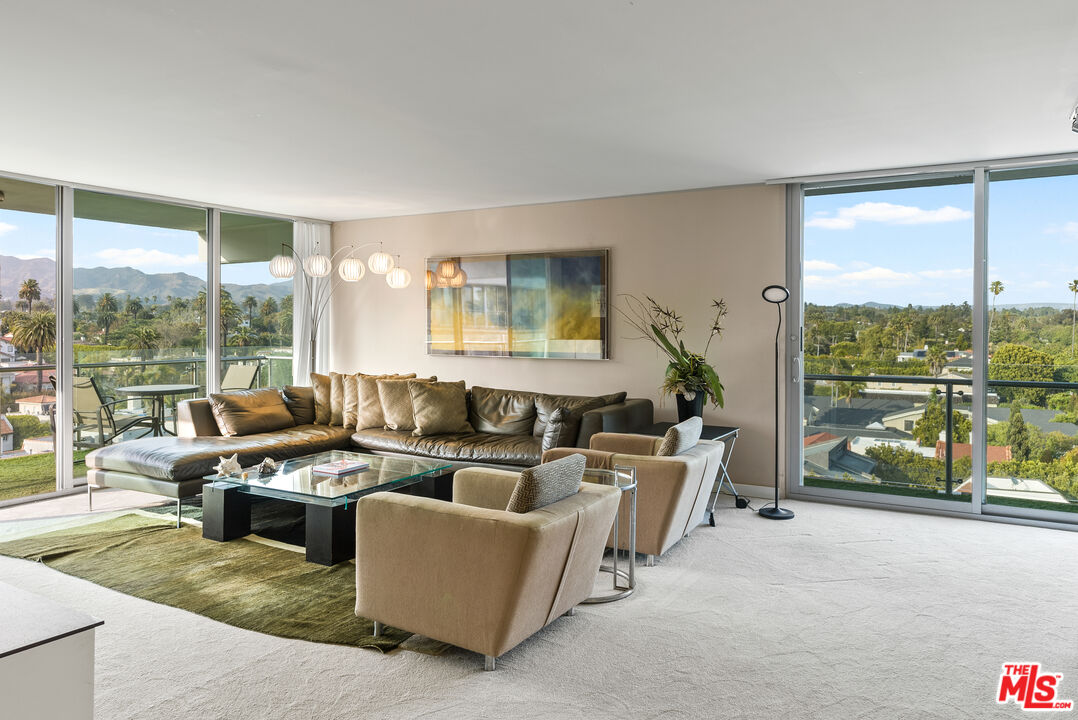 535 Ocean Ave Unit: 8C