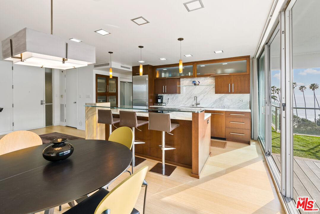 535 Ocean Ave Unit: 8C
