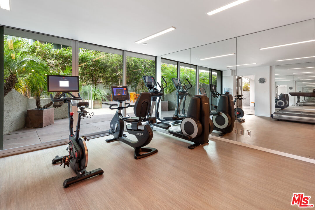 535 Ocean Ave Unit: 8C