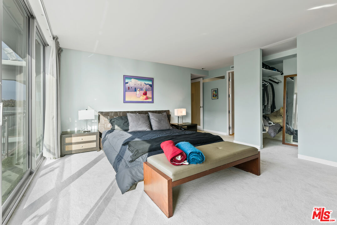 535 Ocean Ave Unit: 8C