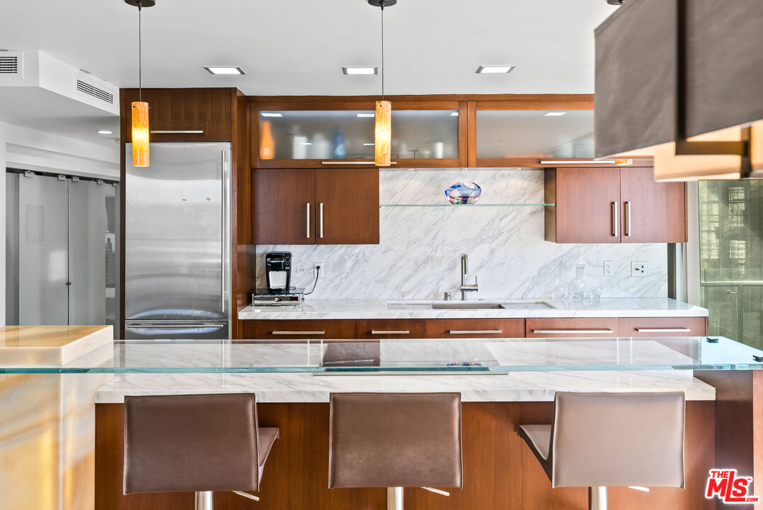 535 Ocean Ave Unit: 8C