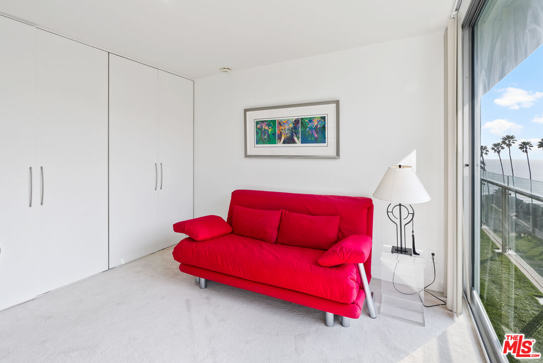 535 Ocean Ave Unit: 8C