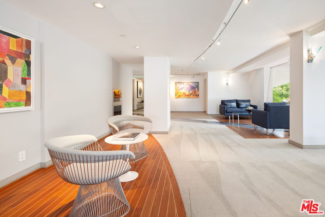 535 Ocean Ave Unit: 8C