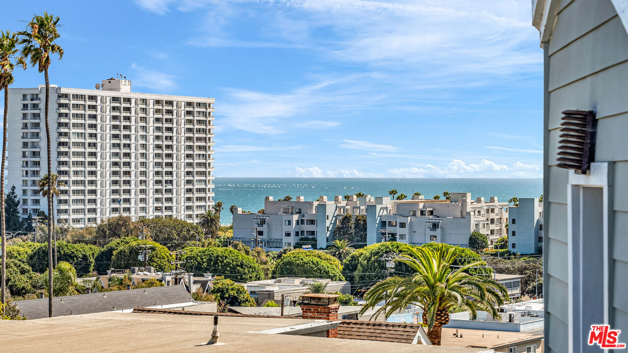 2454 4th St Unit: 4