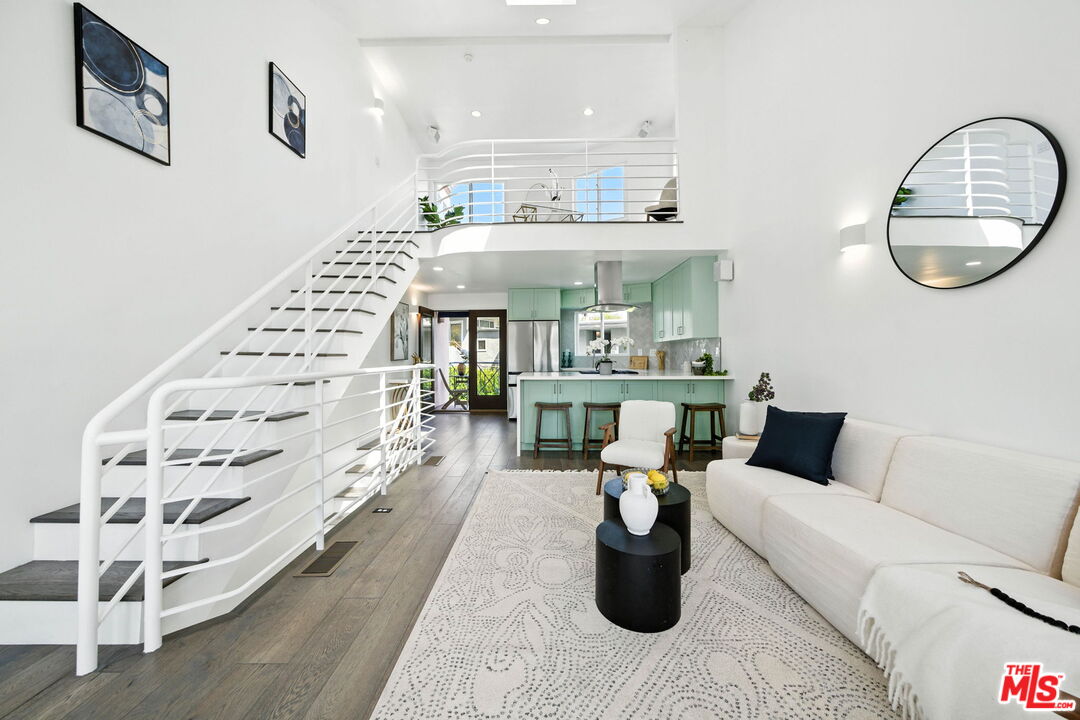 2454 4th St Unit: 4