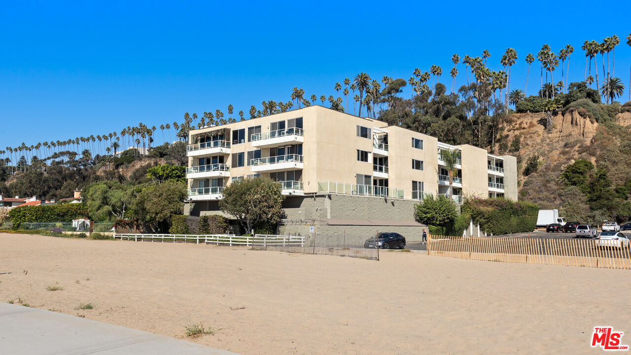 723 Palisades Beach Rd Unit: 107