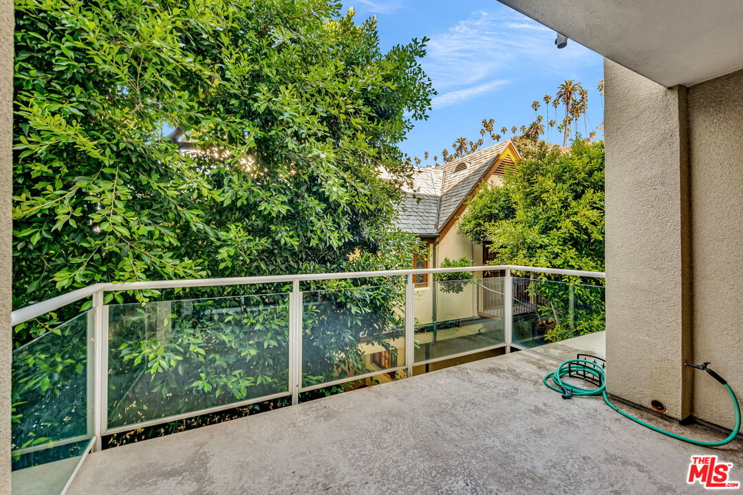 723 Palisades Beach Rd Unit: 107