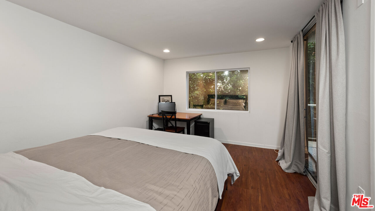 723 Palisades Beach Rd Unit: 107