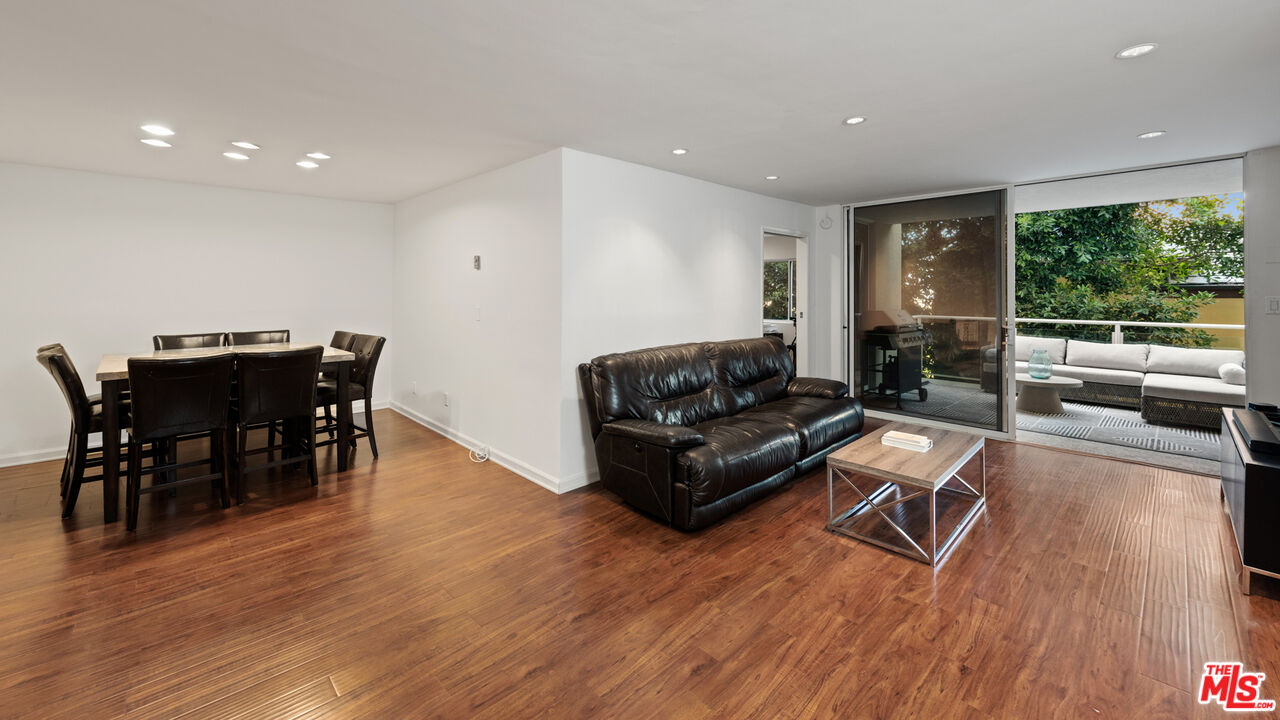 723 Palisades Beach Rd Unit: 107