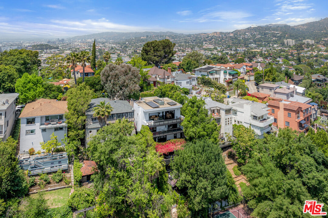 2300 Ronda Vista Dr