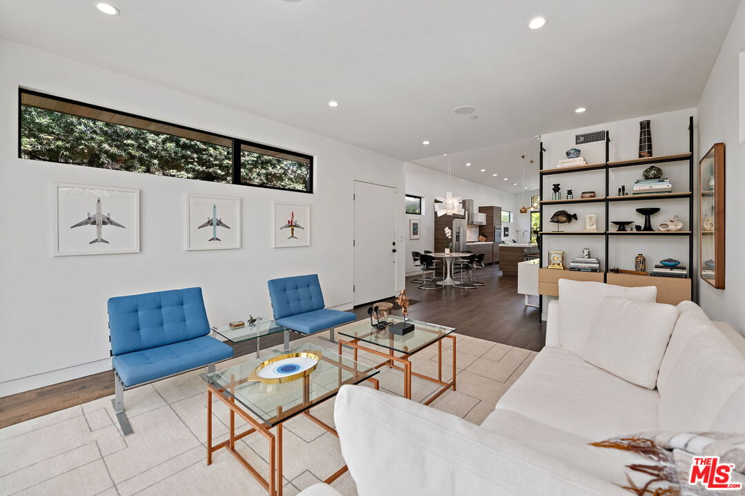 4276 Campbell Dr