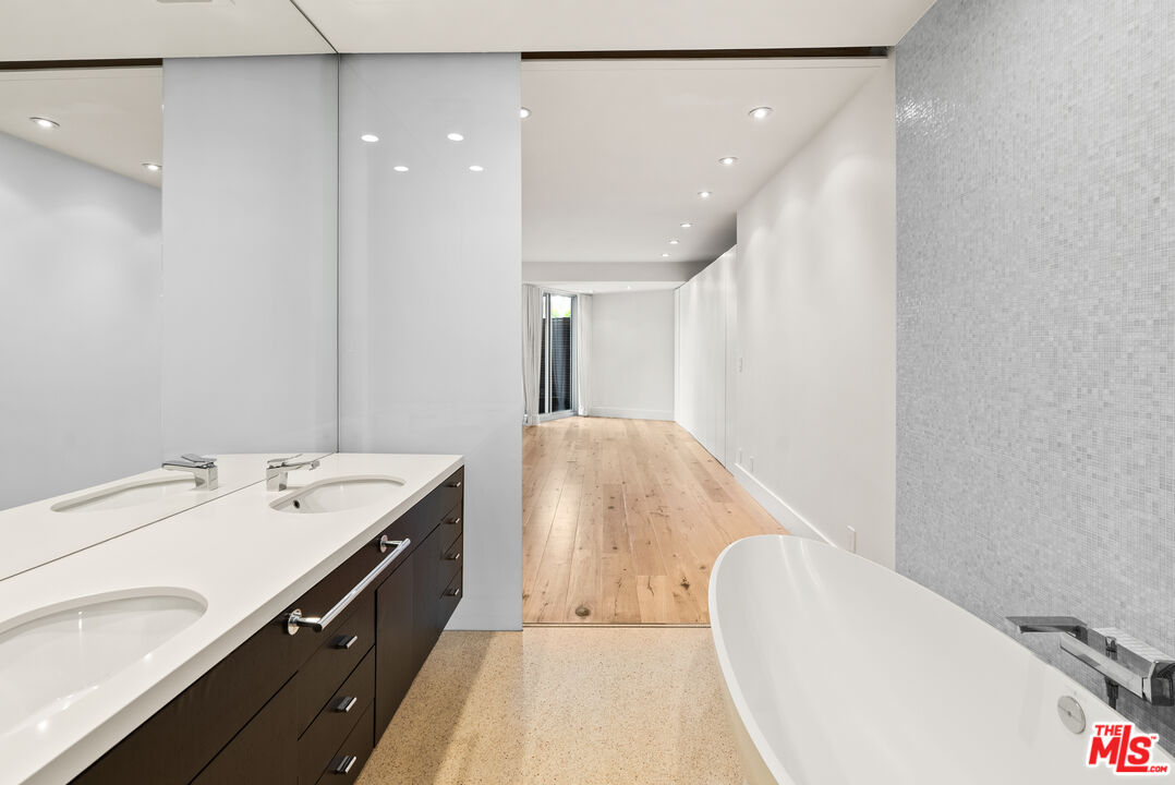 515 Ocean Ave Unit: 303N