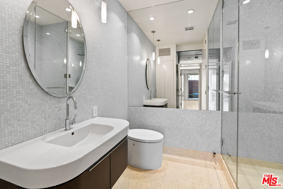 515 Ocean Ave Unit: 303N
