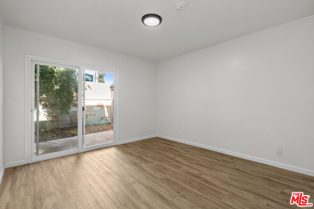 7825 W Manchester Ave Unit: 6