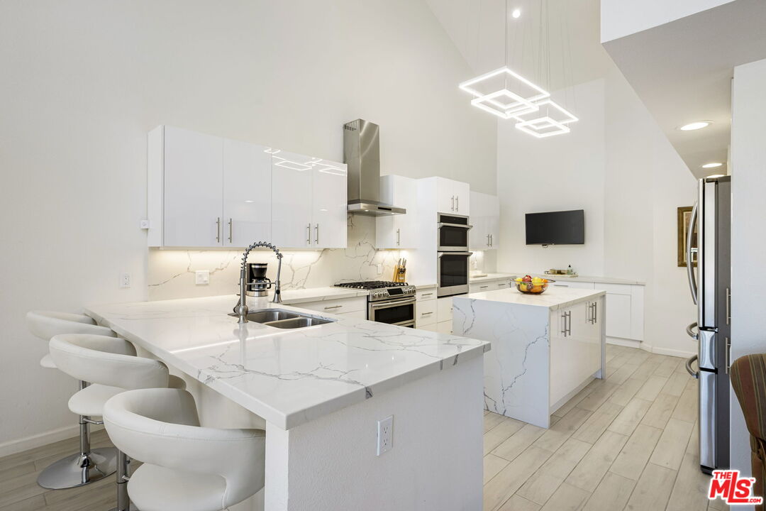 192 Kavenish Dr