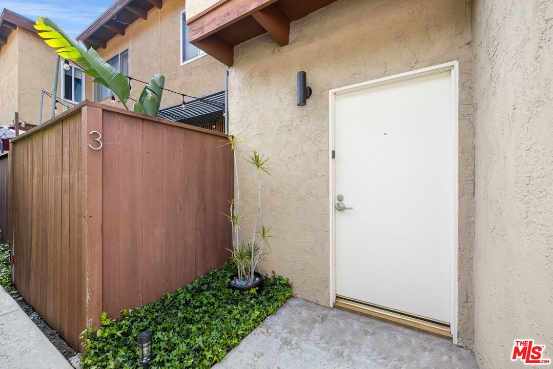 1552 Harvard St Unit: 3