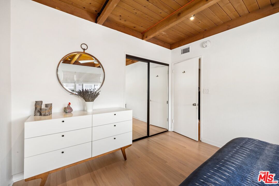 1552 Harvard St Unit: 3