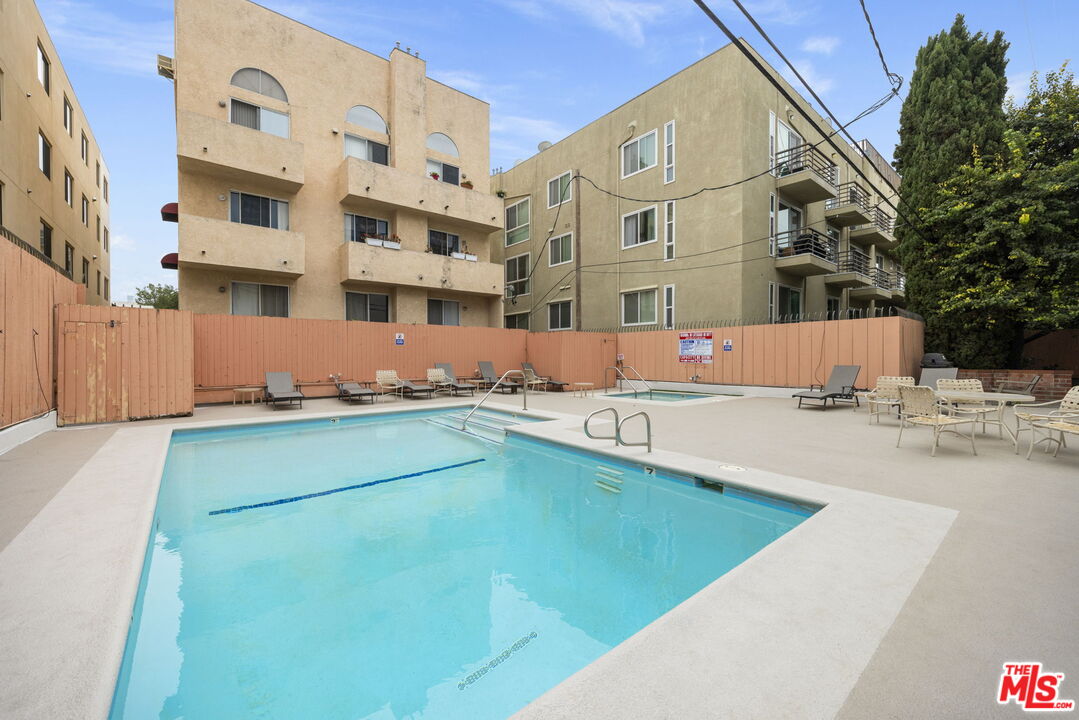 11928 Kiowa Ave Unit: 305