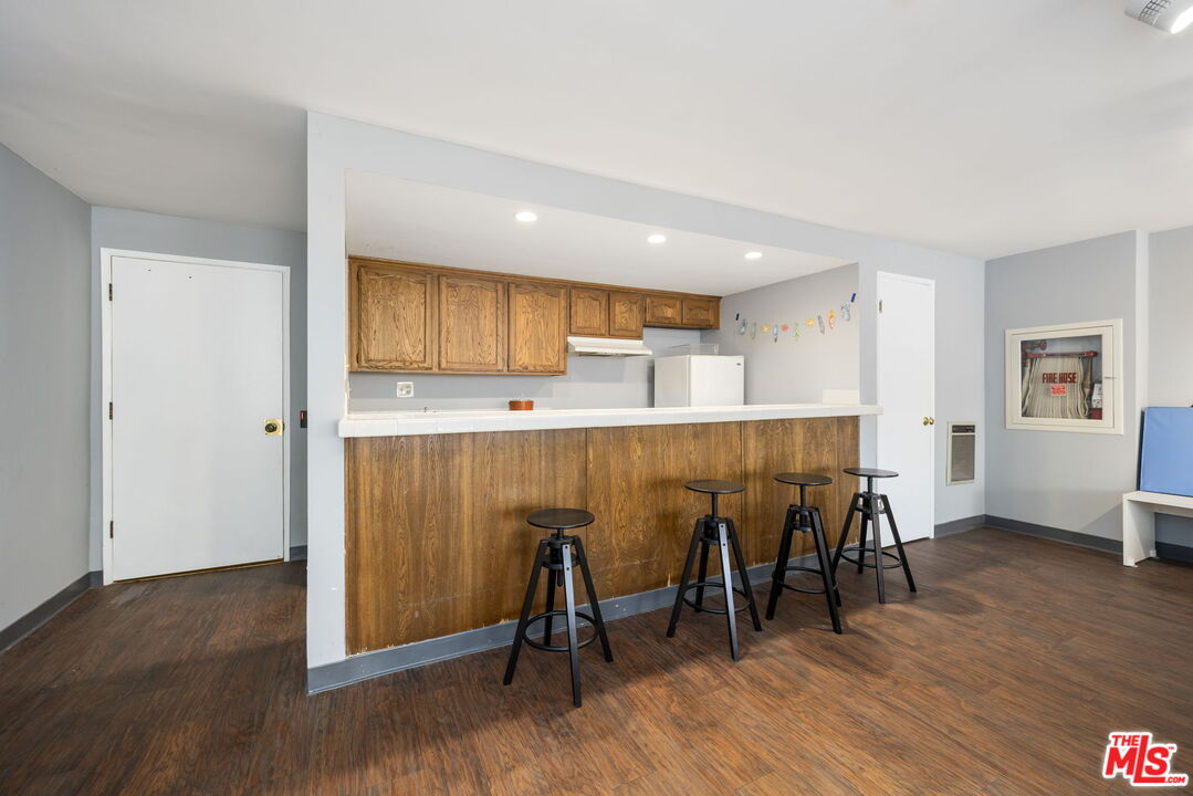 11928 Kiowa Ave Unit: 305
