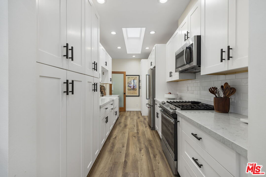 11928 Kiowa Ave Unit: 305