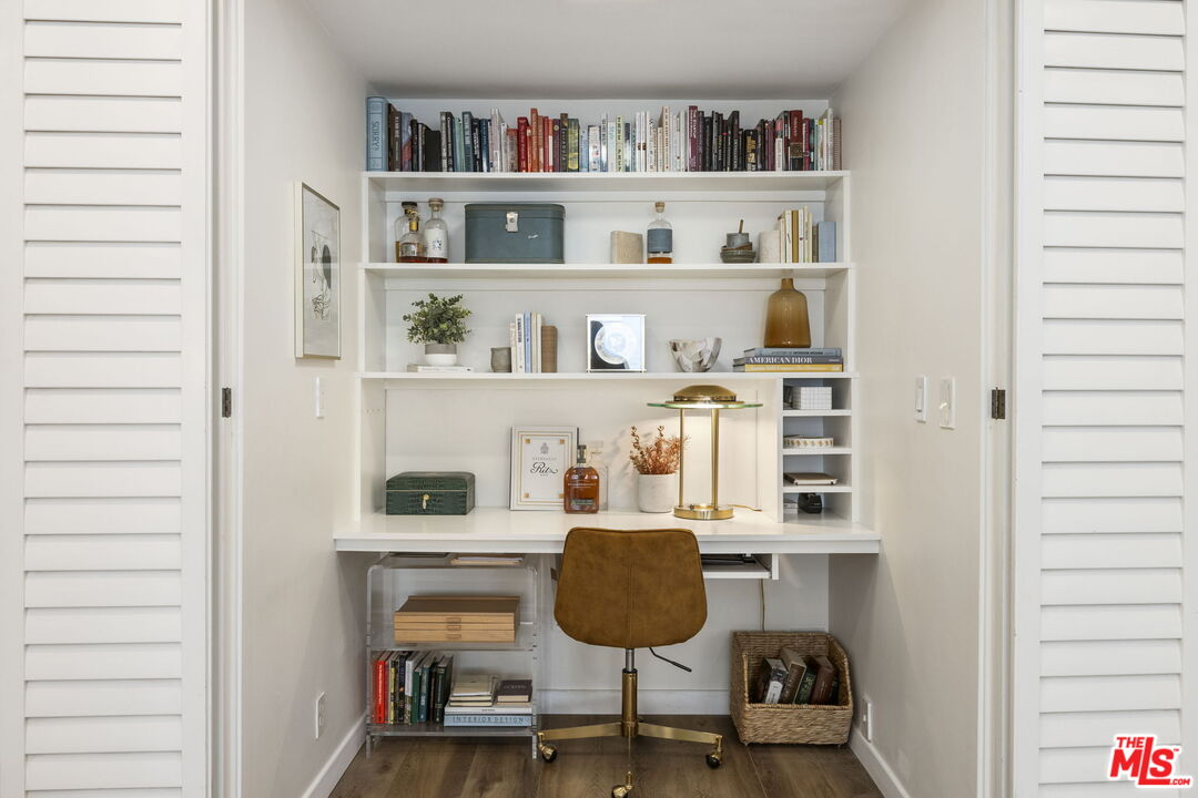 11928 Kiowa Ave Unit: 305