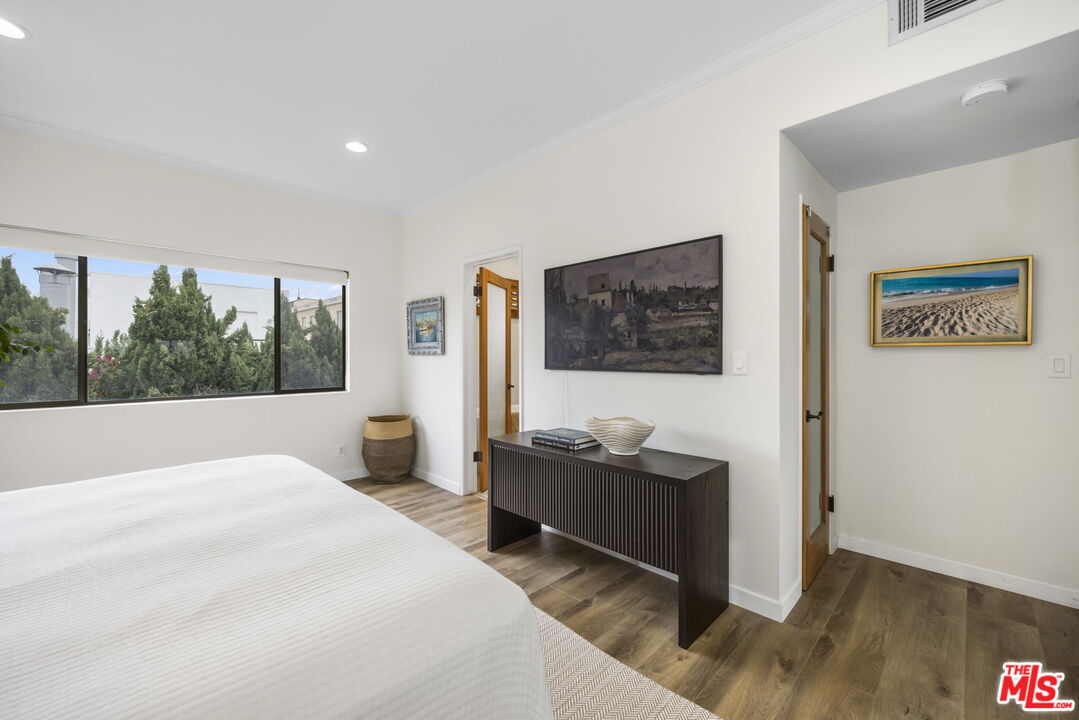 11928 Kiowa Ave Unit: 305