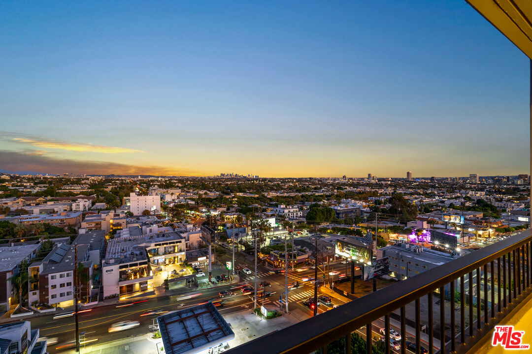 1100 Alta Loma Rd Unit: 1404