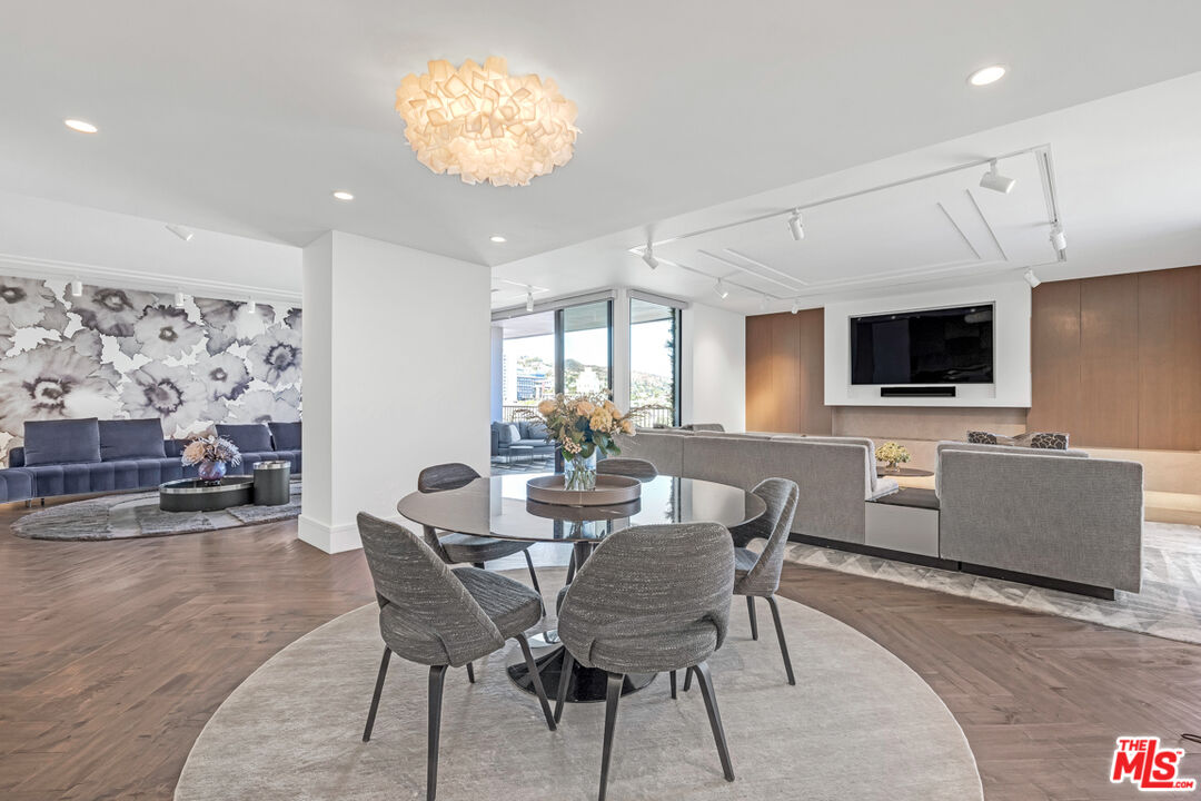 1100 Alta Loma Rd Unit: 1404