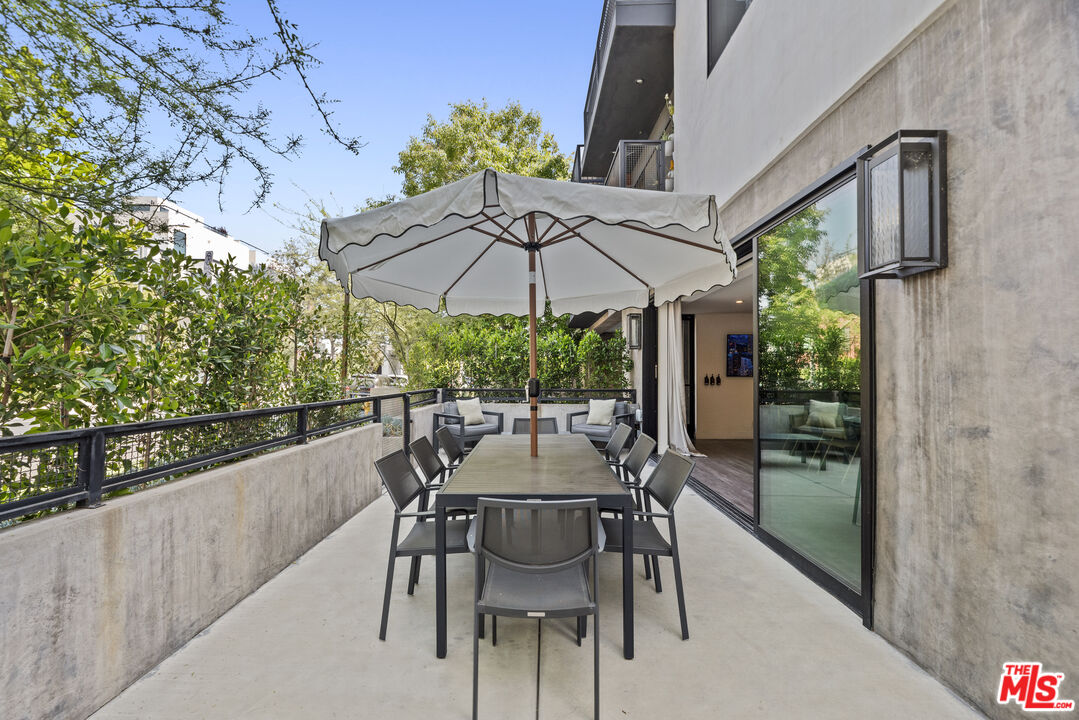 725 N Alfred St Unit: 108