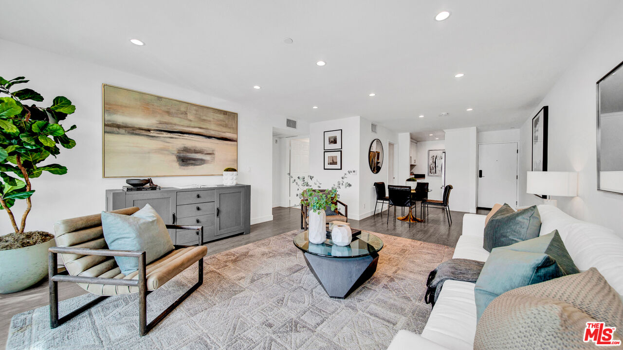 725 N Alfred St Unit: 108