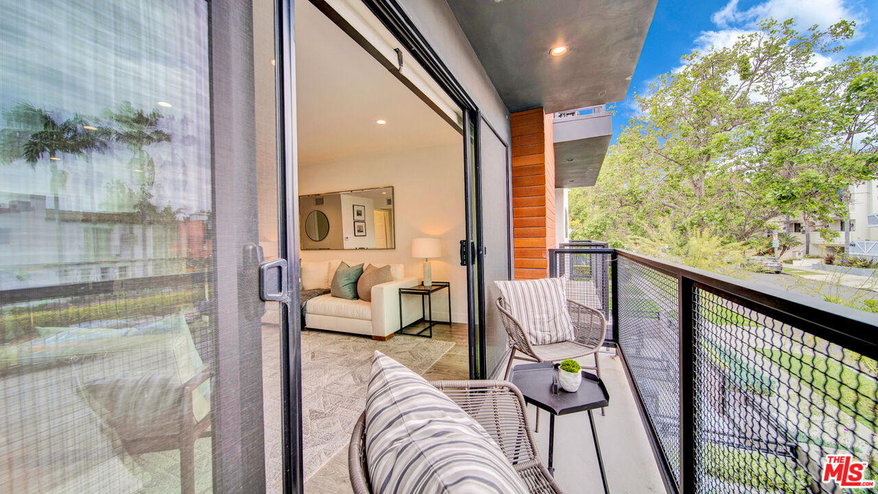 725 N Alfred St Unit: 108