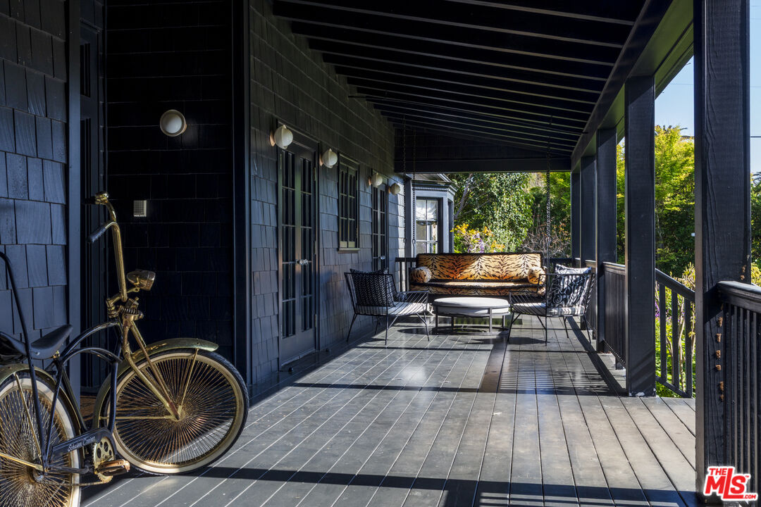 250 S Chadbourne Ave