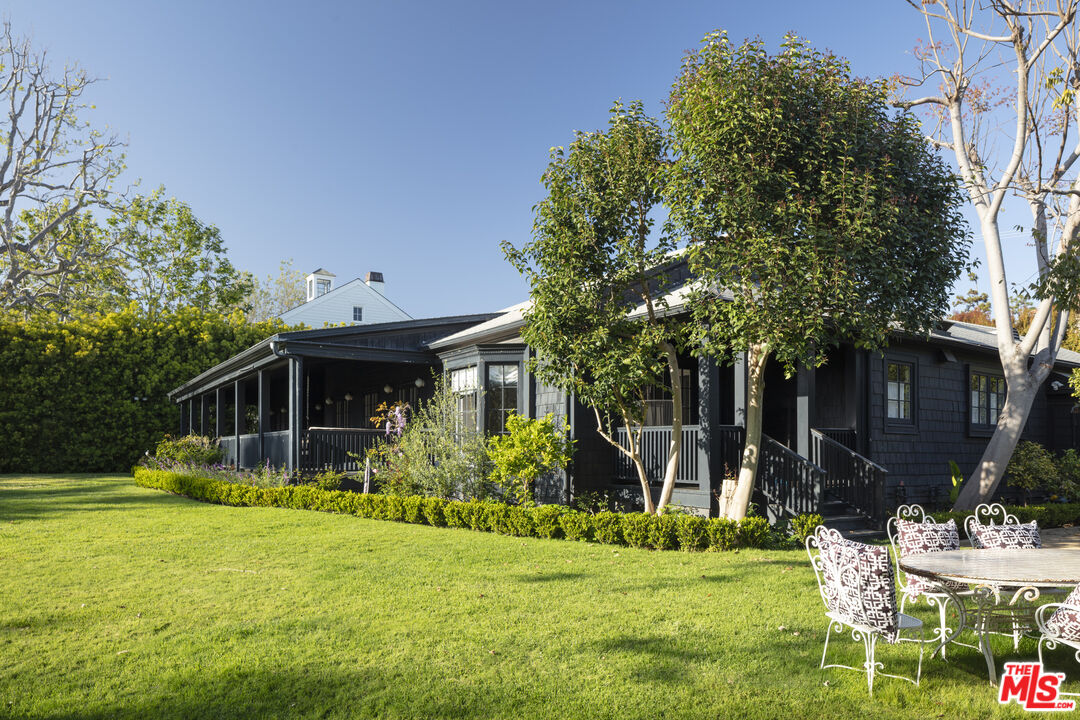 250 S Chadbourne Ave