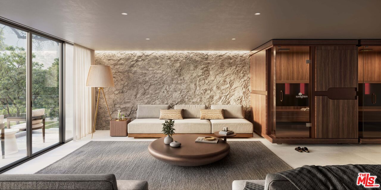 350 N Palm Dr Unit: 201