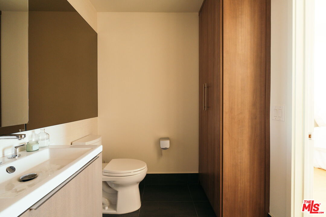 889 Francisco St Unit: 1801