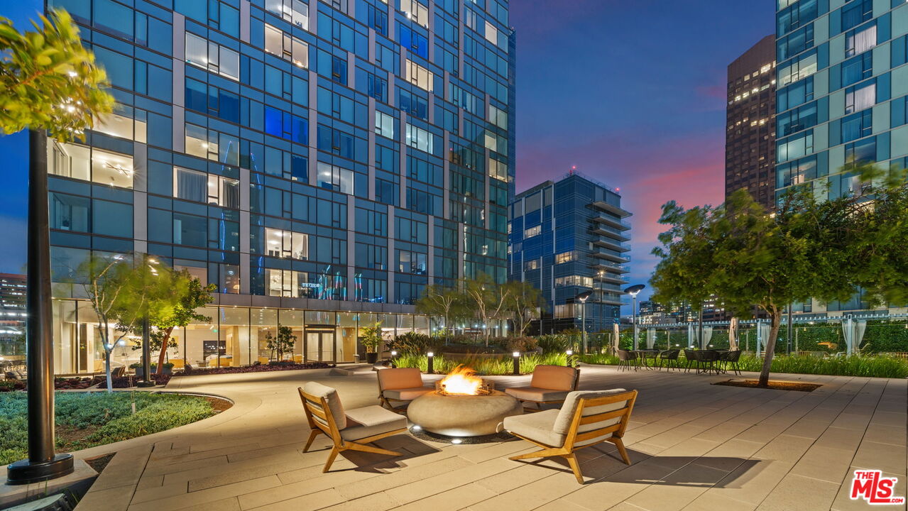 889 Francisco St Unit: 1801