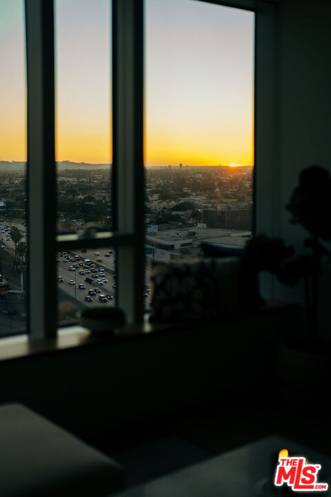 889 Francisco St Unit: 1801