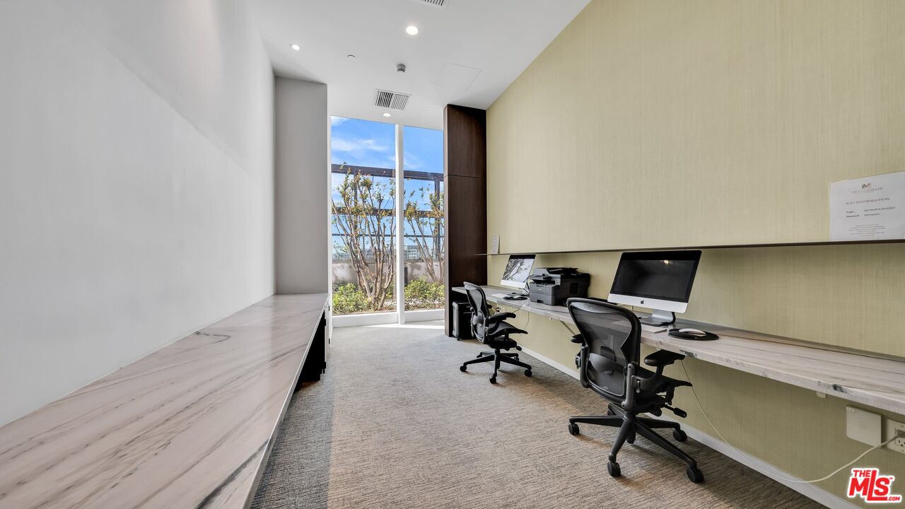 889 Francisco St Unit: 1801