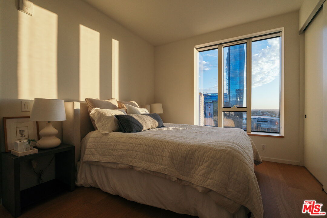 889 Francisco St Unit: 1801